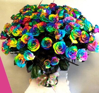 Jarrón de 100 rosas arcoiris