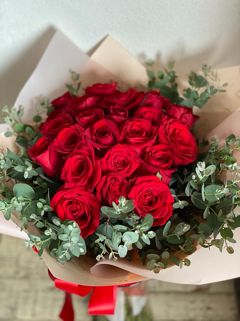 Bouquet de 24 Rosas en Papel Coreano